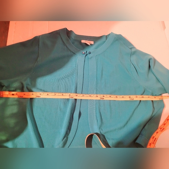 Dress Barn blue shrug  3/4 Sleeve Cardigan cropped - Picture 4 of 5